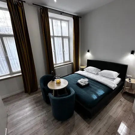 Bed & Breakfast Gallery 21 *