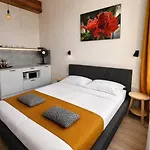 Gallery 21 Готель