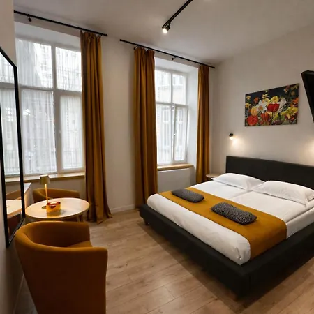 Gallery 21 Hotel 3*