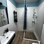 Gallery 21 3*