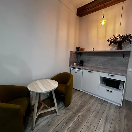 Gallery 21 Nocleg ze śniadaniem *