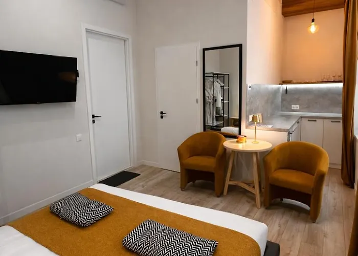 Hotell Gallery 21 3*